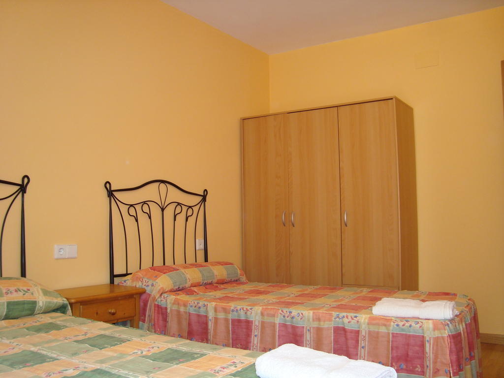 Apartamentos Saila Castejón de Sos Chambre photo