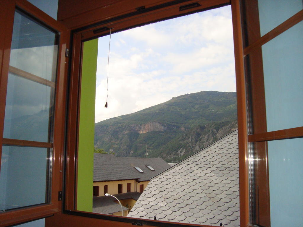 Apartamentos Saila Castejón de Sos Extérieur photo
