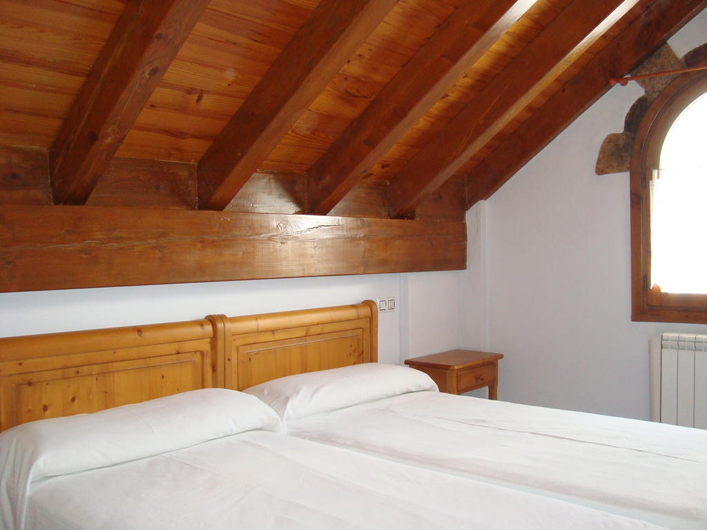 Apartamentos Saila Castejón de Sos Extérieur photo
